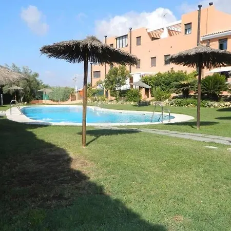 Rosma Islantilla, Entre El Mar Y El Golf