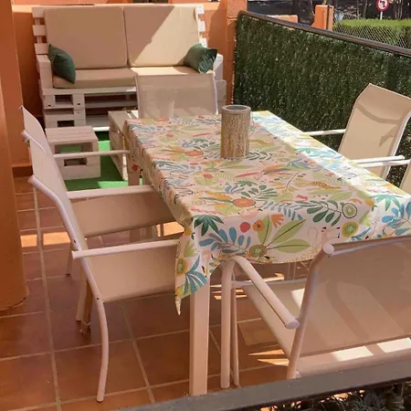 Rosma Islantilla, Entre El Mar Y El Golf